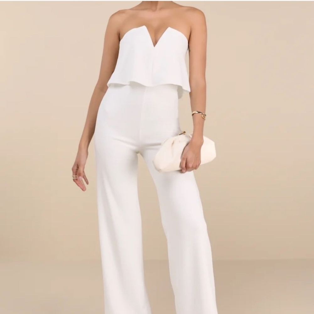 NWT Lulu’s Power Of Love White Strapless Jumpsuit Medium Never Worn